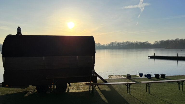 Traditionele houtgestookte sauna bij de ZVO!