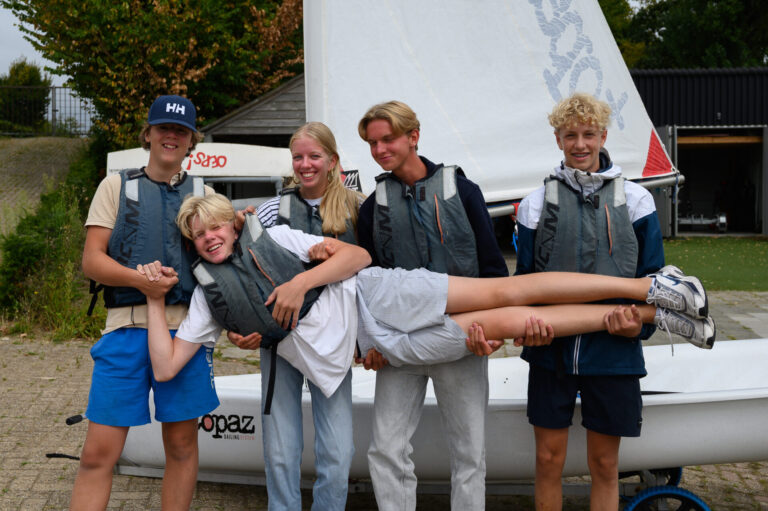 Jeugdtrainers gezocht